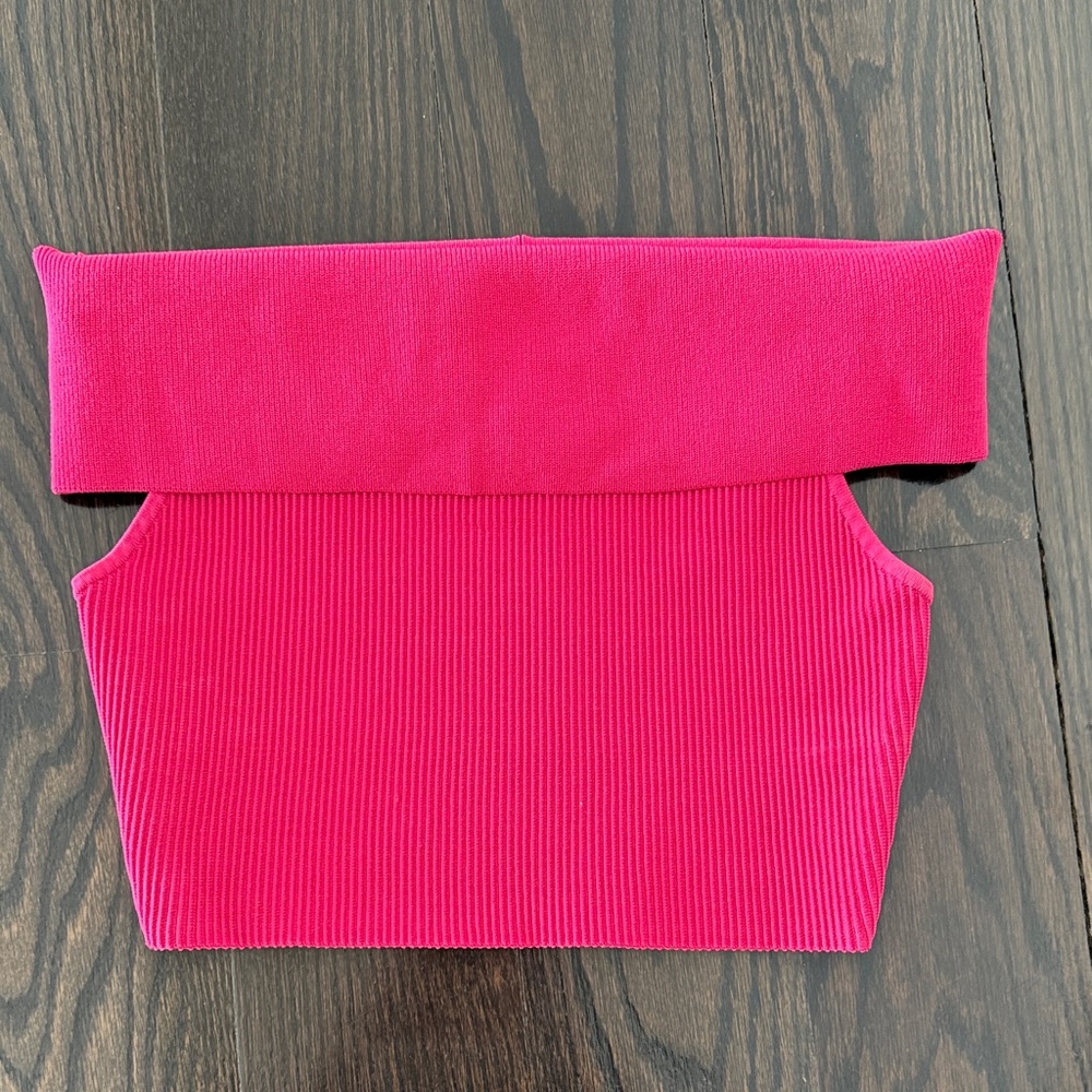 Babaton Pink Off-Shoulder Top